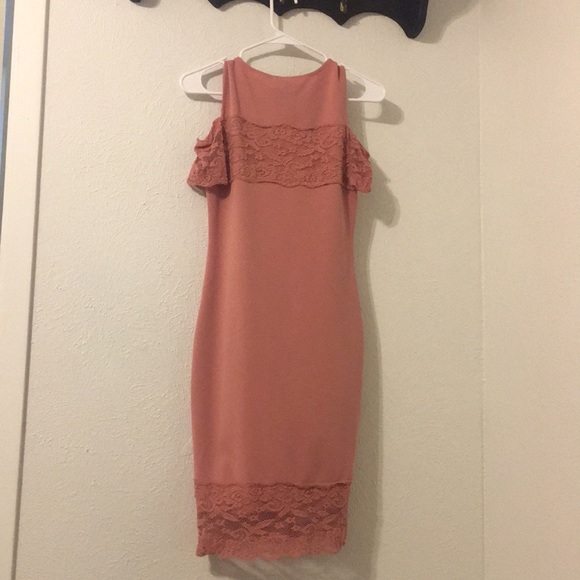 Cute pink lace dress - Picture 2 of 4